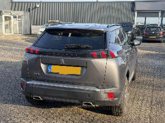 Peugeot 2008 1.2 PureTech GT-Line picture 4