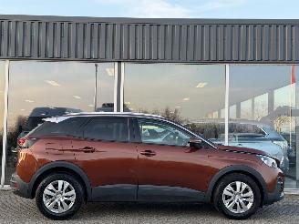 Peugeot 3008 1.2 PureTech Blue Lease Executive picture 3