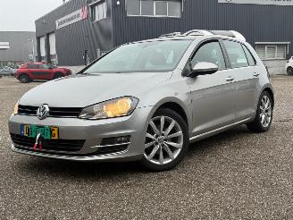 skadebil auto Volkswagen Golf Volkswagen Golf 1.4 TSI PANO/KEY-LESS Connected Series 2016/3