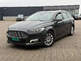 Schadeauto Ford Mondeo 1.5 TDCi Titanium/LEER 2017/3