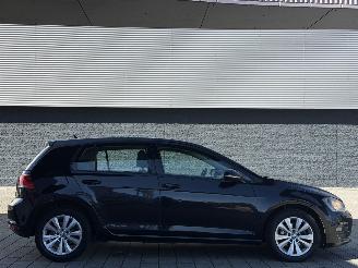 Volkswagen Golf 1.2 TSI Highline AUTOMAAT picture 3