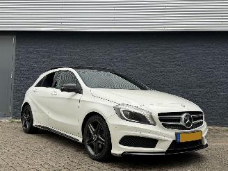 Unfallwagen Mercedes A-klasse A180CDI AMG PANO/AUTOMAAT 2013/6