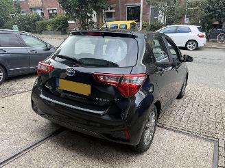 Toyota Yaris Hybrid Design AUTOMAAT picture 4