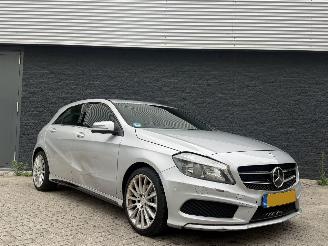 krockskadad bil auto Mercedes A-klasse A180 AMG AUTOMAAT 2013/1