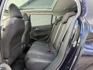 Peugeot 308 1.2 BENZINE AUTOMAAT/GLASDAK picture 10