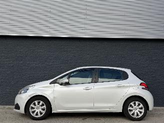 Peugeot 208 1.2 benzine FACELIFT picture 6
