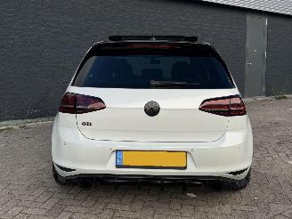 Volkswagen Golf 2.0TSI GTI PANO/DSG/MILTEK picture 4