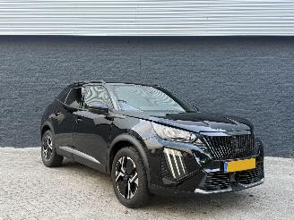 skadebil auto Peugeot 2008 130 Allure AUTOMAAT/LED 2023/11