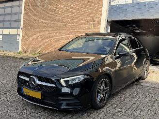 Coche accidentado Mercedes A-klasse A180d AMG/AUTOMAAT/PANO 2018/5