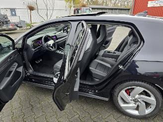 Volkswagen Golf GTD picture 7