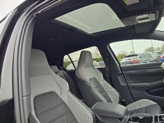 Volkswagen Golf GTD picture 8