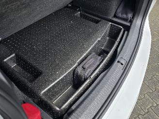Volkswagen Tiguan R-LINE 180 kW Hybride picture 20