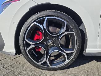 Unfallwagen Volkswagen Golf GTI 195 kW PANORAMA IQ LED 2024/10