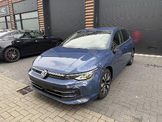 krockskadad bil auto Volkswagen Golf 8.5 Facelift 1.5 eTSI GOAL Vol optie! 2025/11