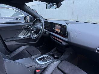 BMW 1-serie M120i Vol M pakket - Full M package picture 21