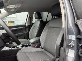 Volkswagen Golf 8.5 Facelift 1.5 eTSI picture 9