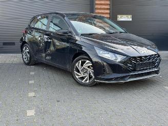 damaged passenger cars Hyundai I-20 Hyundai I20 1.0 T-GDI Comfort AUTOMAAT 2025/1
