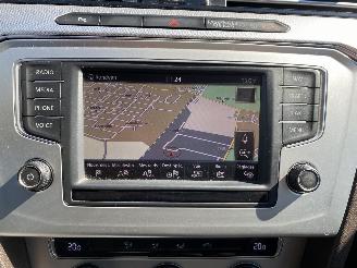 Volkswagen Passat Comfortline, Trekhaak, Camera, Airco picture 34