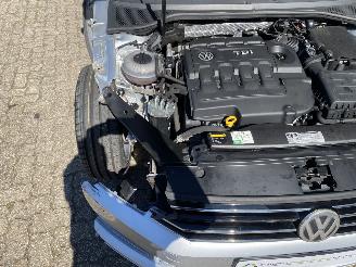 Volkswagen Passat Comfortline, Trekhaak, Camera, Airco picture 25