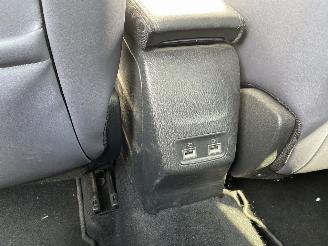 Peugeot 2008 Allure Camera, Navi, Apple carplay, Clima picture 32