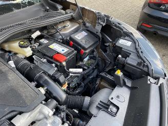 Peugeot 2008 Allure Camera, Navi, Apple carplay, Clima picture 15