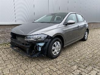 Coche accidentado Volkswagen Polo Trendline PDC, Navi ,Airco, Cruise 2017/11