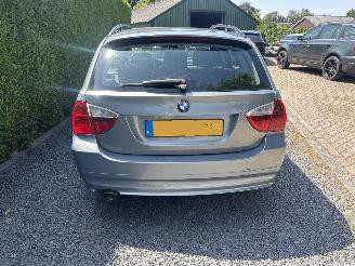 BMW 3-serie 320i Touring picture 7