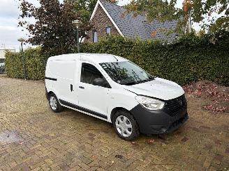 skadebil bedrijf Dacia Dokker schuifdeur links rechts 2019/10