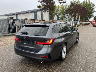 BMW 3-serie Touring 330e picture 7