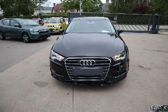 Schadeauto Audi A3 1.6 TDI 2015/5