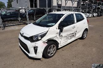 Damaged car Kia Picanto 1.0 BENZ 2019/9