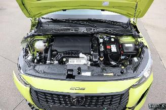 Peugeot 208 1.2 BENZ picture 14