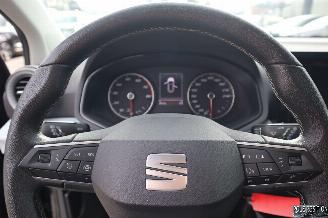Seat Arona 1.0 BENZ picture 14