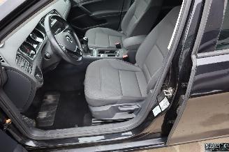 Volkswagen Golf 1.0 BENZ picture 10