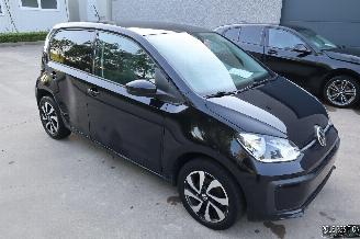 Volkswagen Up! 1.0 BENZ picture 3