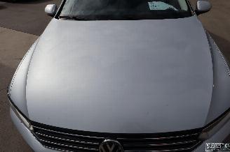 Volkswagen Passat 1.6 TDI picture 7