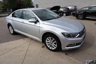 Volkswagen Passat 1.6 TDI picture 2