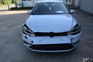 Volkswagen Golf 1.6 TDI picture 2