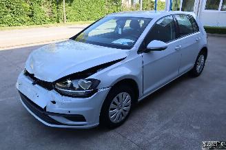 krockskadad bil auto Volkswagen Golf 1.6 TDI 2018/11