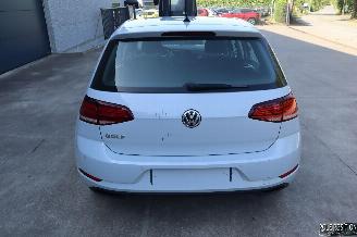 Volkswagen Golf 1.6 TDI picture 5