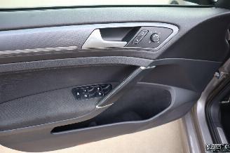Volkswagen Golf 1.6 TDI picture 11