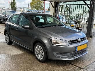 Volkswagen Polo 1.4 benzine automaat airco cruise nap picture 3
