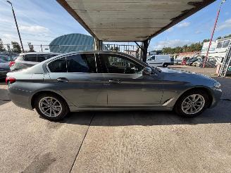 BMW 5-serie 520e Business Edition Plus 1e eigenaar nap Leder Matrix led picture 4