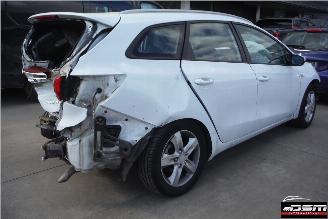 Kia Cee d /  1.6 CRDI EASY picture 4