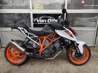 krockskadad bil motor KTM 1290 Super Duke R 1290R Akrapovic nieuwstaat! 2019/5
