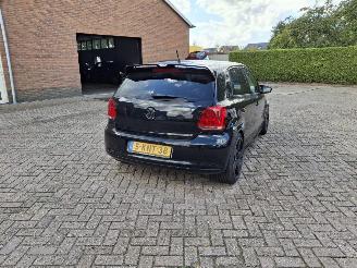 krockskadad bil auto Volkswagen Polo 1.2i   69pk  navi airco 2012/2