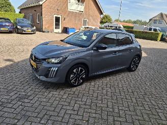 Avarii autoturisme Peugeot 208 hybrid  100 dcs6 allure  80kw  navi 2024/11