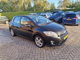 uszkodzony samochody osobowe Toyota Auris 1.8 hybrid  73kw    navi  clima 2012/11