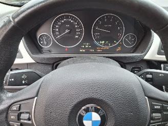 BMW 3-serie 318i  100kw clima  ececutieve picture 6