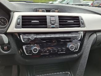 BMW 3-serie 318i  100kw clima  ececutieve picture 8